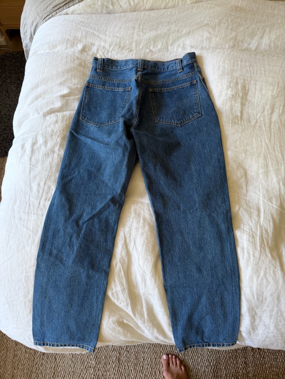 KHAITE Corbin Jean. Straight-Leg Denim Jeans in Classic Blue - Picture 6 of 6